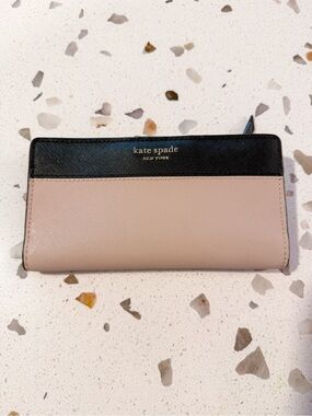 Kate Spade Staci Colorblock Large Bifold Wallet black & beige saffiano leather